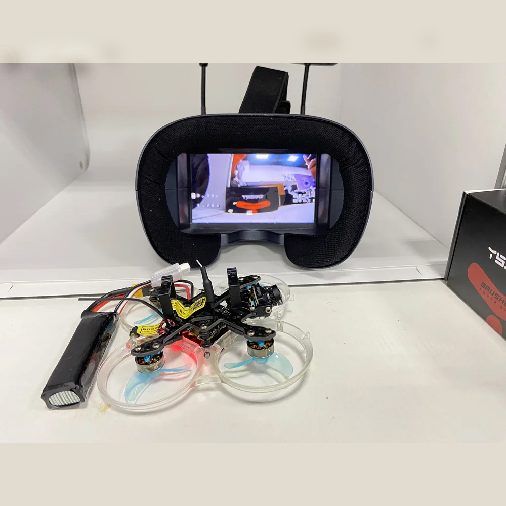 FPV Goggles 008D 5.8G 40CH 4.3 - Fpv Goggles Headset recensie en prijs